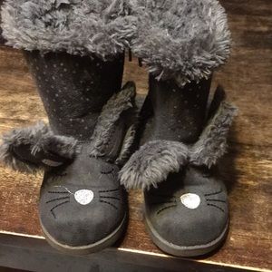 The cutest bunny boots 5 for $25